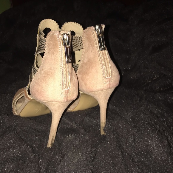 Jessica Simpson Jessila Jewel Sandal - Picture 2 of 5